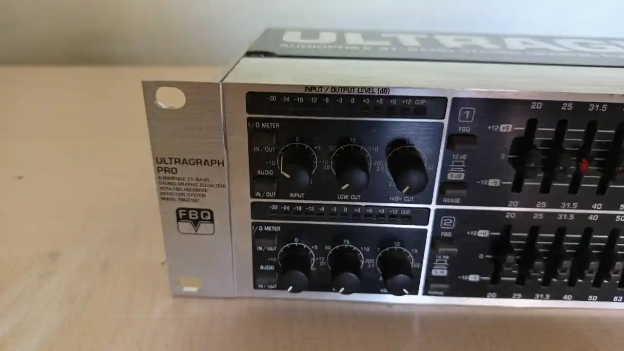 Behringer FBQ3102 Ekolayzer -  Subwoofer Çıkışlı Elazığ - Galeri 2