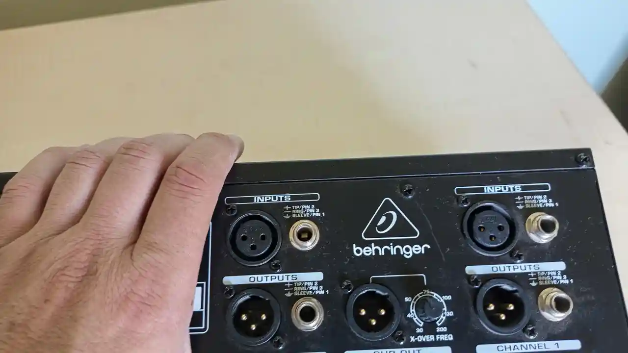 Behringer FBQ3102 Ekolayzer -  Subwoofer Çıkışlı Elazığ - Galeri 3