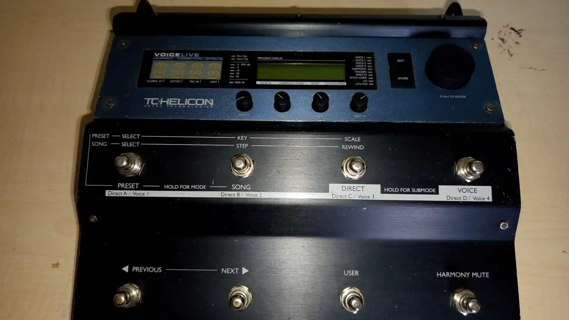 Efsane Vokal Prosesörü: TC-Helicon VoiceLive (Tank Gibi Robust Kasa) - Efekt Pedalı Elazığ